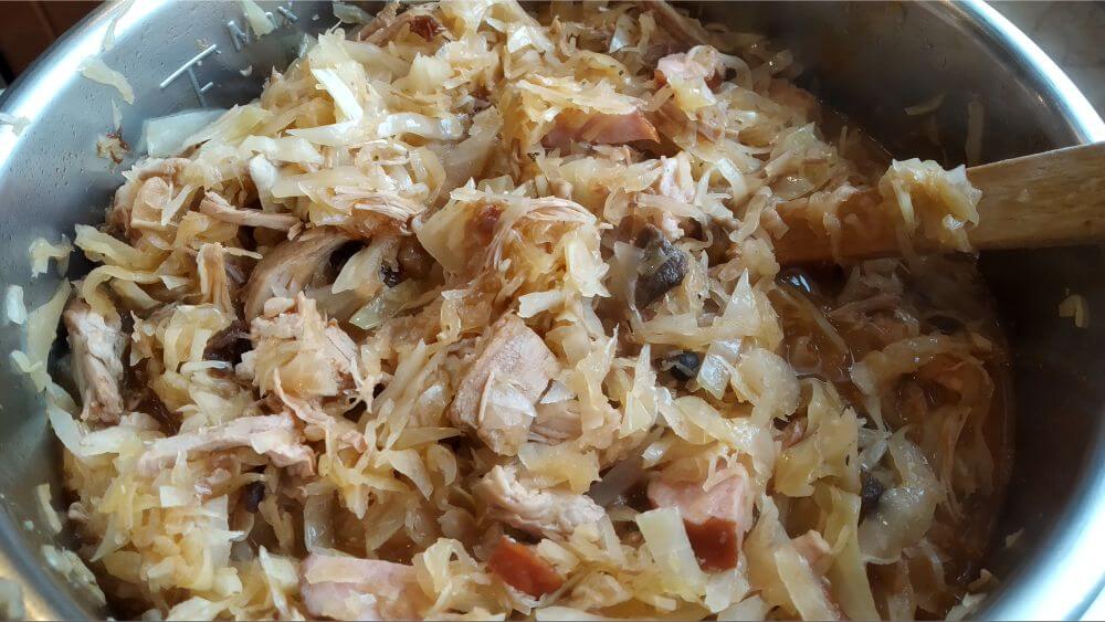 ready bigos (polish hunters stew) inside instantpot